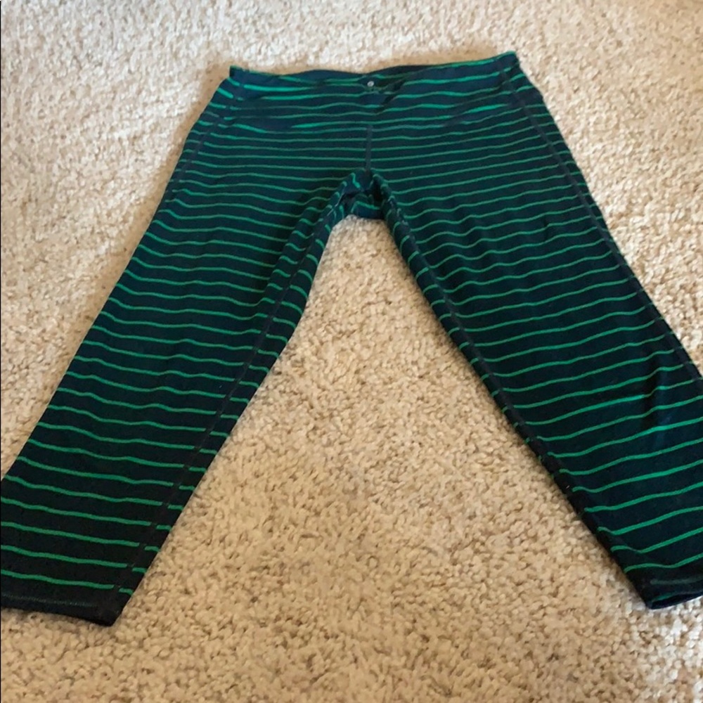 Athleta Cropped Leggings